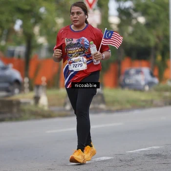 Runner Photo 6033058