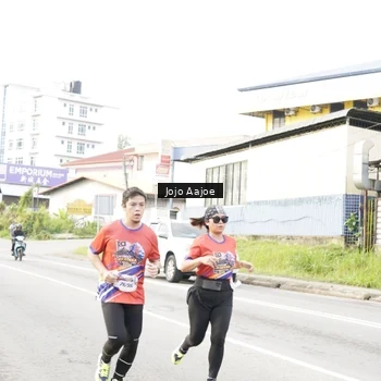 Runner Photo 6033073