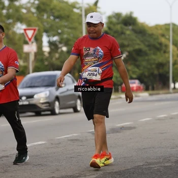 Runner Photo 6033106