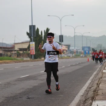 Runner Photo 6033112