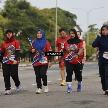 Runner Photo 6033126