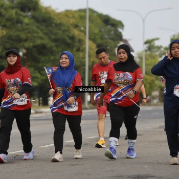 Runner Photo 6033175