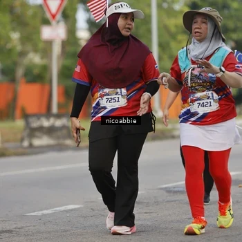 Runner Photo 6033190