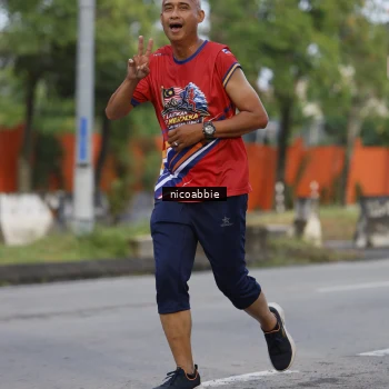 Runner Photo 6033196