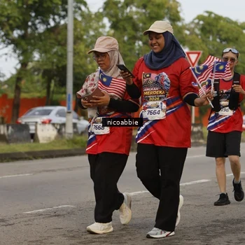 Runner Photo 6033223