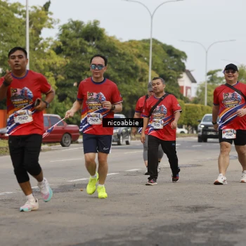 Runner Photo 6033286