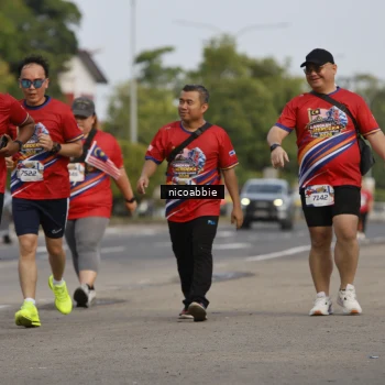 Runner Photo 6033289