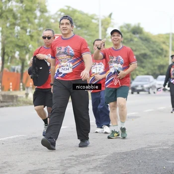 Runner Photo 6033363