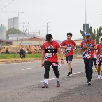 Runner Photo 6033450