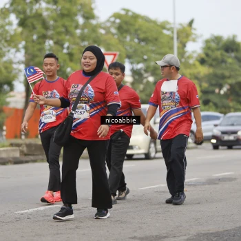 Runner Photo 6033519