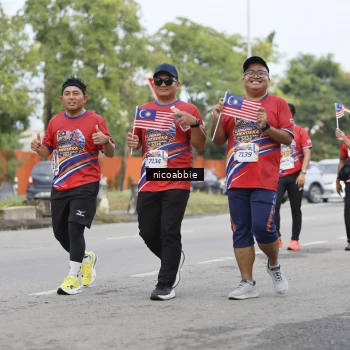 Runner Photo 6033531