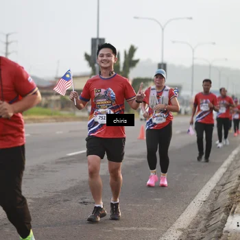 Runner Photo 6033595