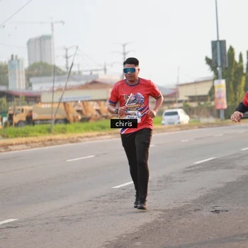 Runner Photo 6033756
