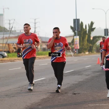 Runner Photo 6033805
