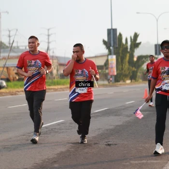 Runner Photo 6033806