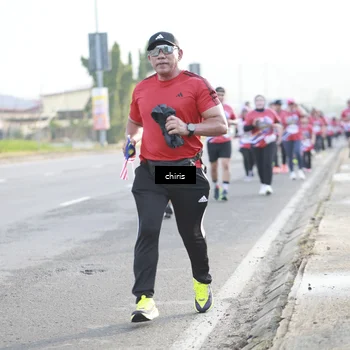 Runner Photo 6033908