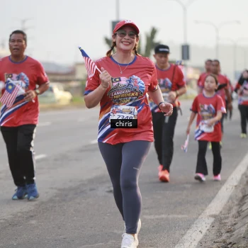 Runner Photo 6033976