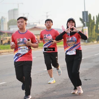Runner Photo 6034342