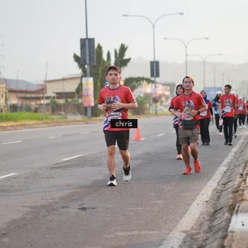 Runner Photo 6034353