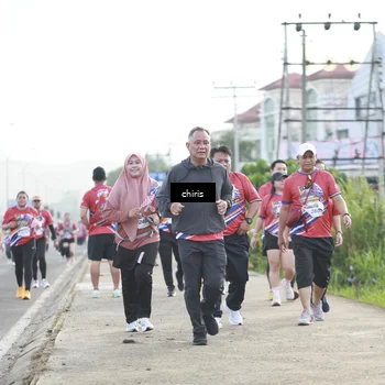 Runner Photo 6036771