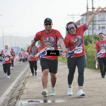 Runner Photo 6037103