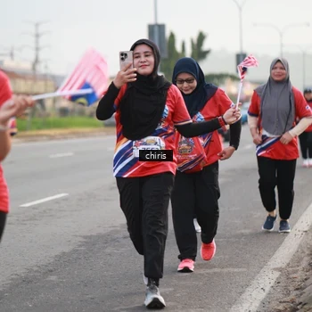 Runner Photo 6037132