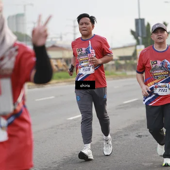 Runner Photo 6037272