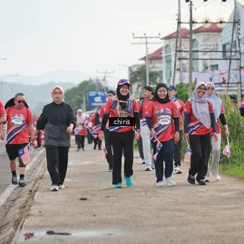 Runner Photo 6037698