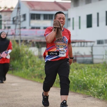 Runner Photo 6037749