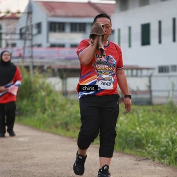 Runner Photo 6037756