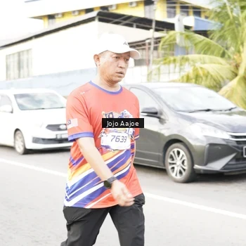 Runner Photo 6037874