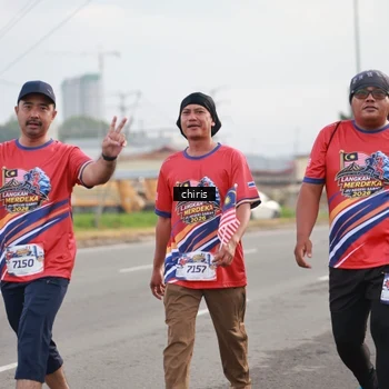 Runner Photo 6037878