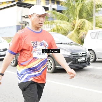 Runner Photo 6037895