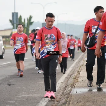 Runner Photo 6037897
