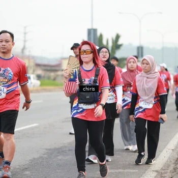 Runner Photo 6037900