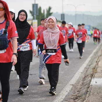 Runner Photo 6037919
