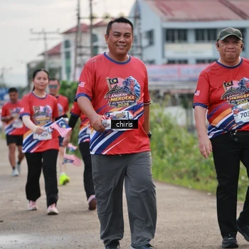 Runner Photo 6037971