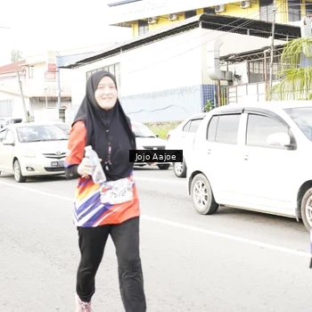 Runner Photo 6038054