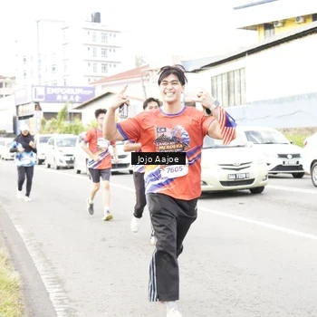 Runner Photo 6038071