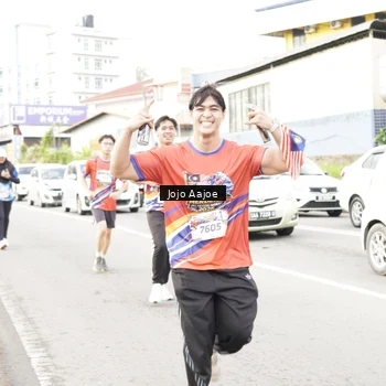 Runner Photo 6038072