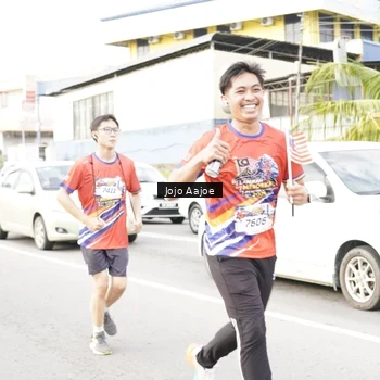 Runner Photo 6038078
