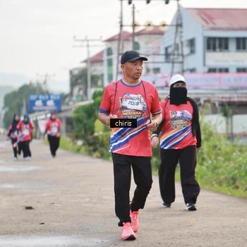 Runner Photo 6038125