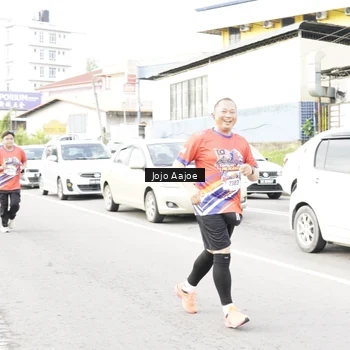 Runner Photo 6038262
