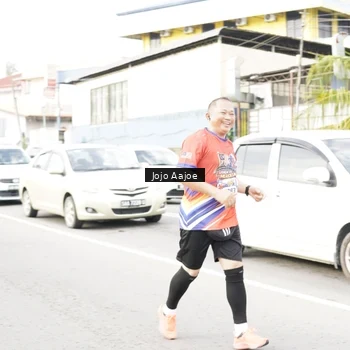 Runner Photo 6038263