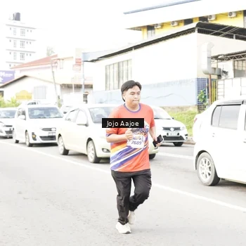 Runner Photo 6038307