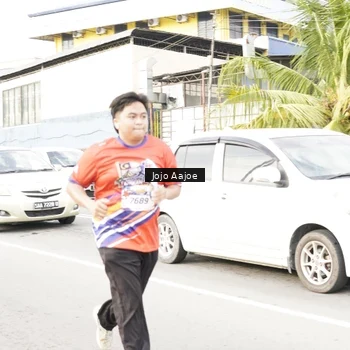 Runner Photo 6038317