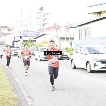 Runner Photo 6038415