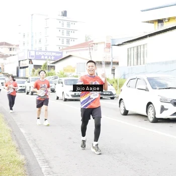 Runner Photo 6038416