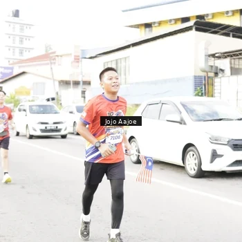 Runner Photo 6038433