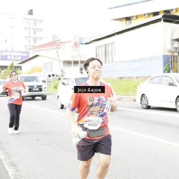 Runner Photo 6038452